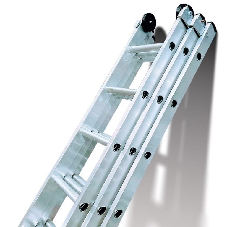 heavy-duty-triple-extension-ladders
